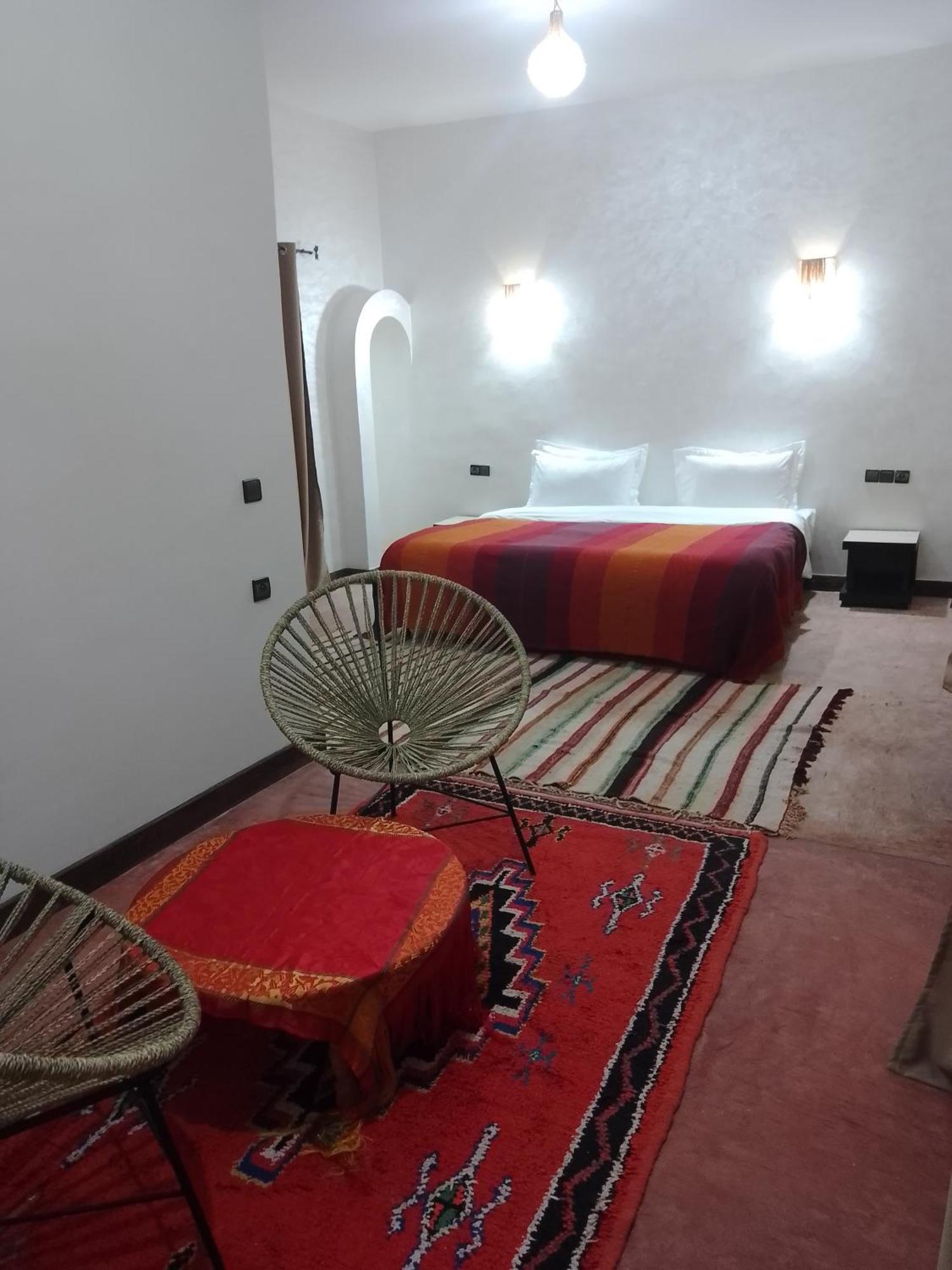 بيت شباب Kasbah Dar Bahnini سكورة المظهر الخارجي الصورة