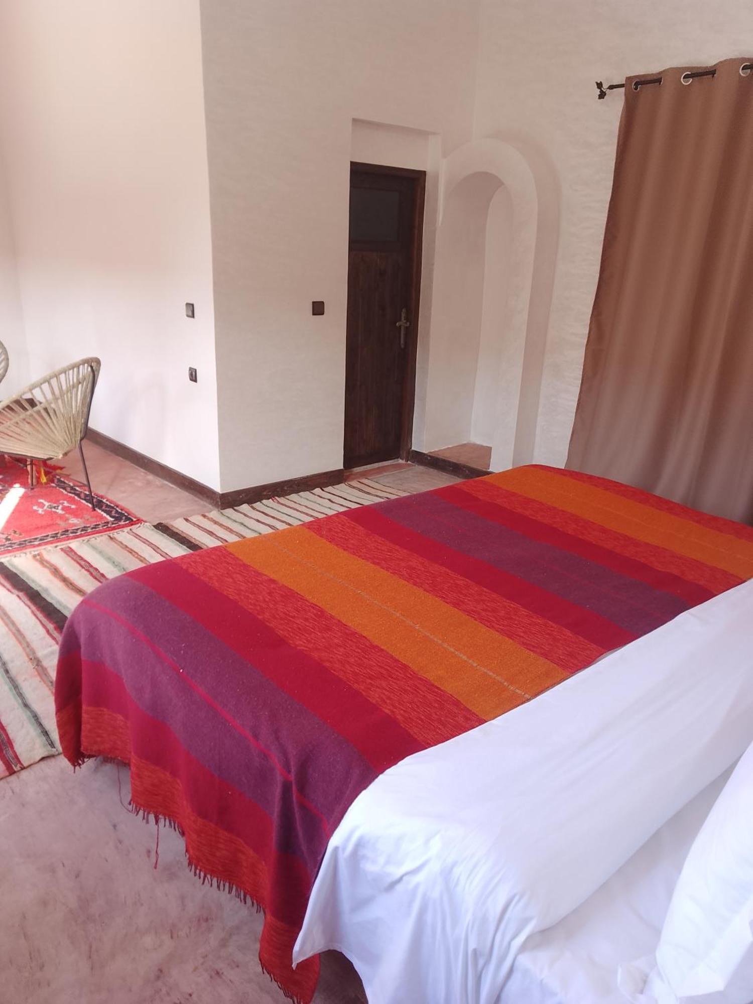 بيت شباب Kasbah Dar Bahnini سكورة المظهر الخارجي الصورة