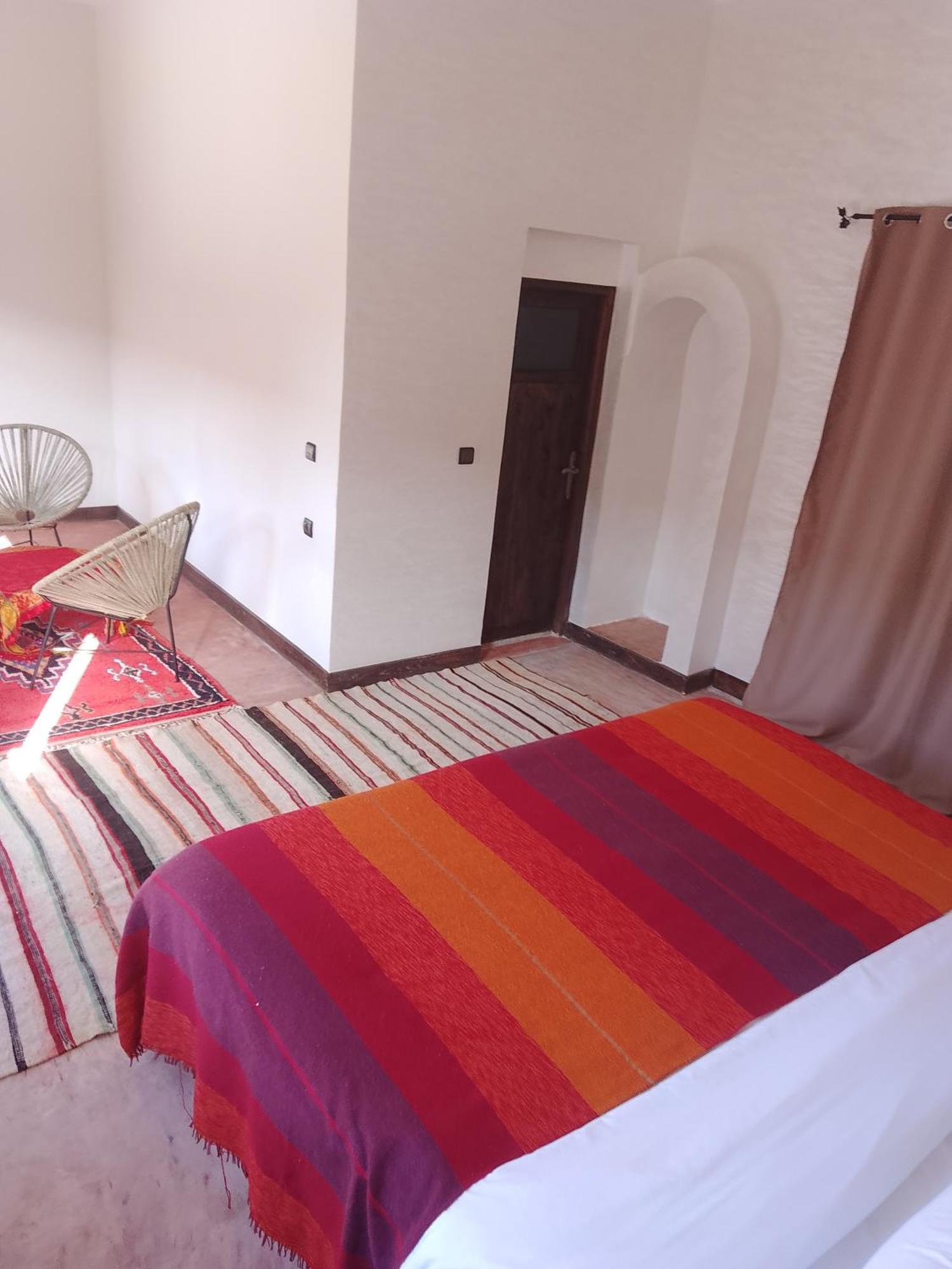 بيت شباب Kasbah Dar Bahnini سكورة المظهر الخارجي الصورة